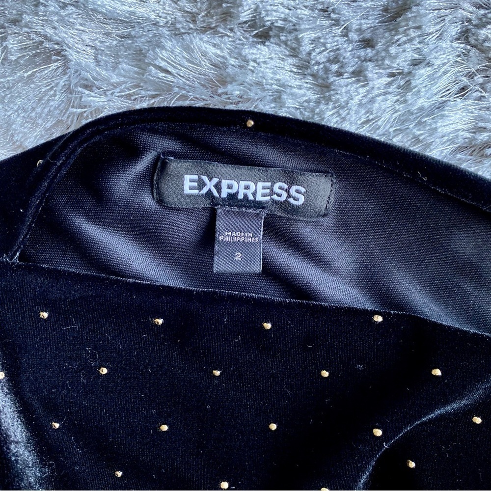 Express NWOT Black Velour Studded Dress Size 2 - Picture 9 of 11